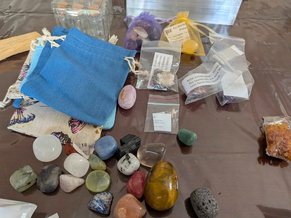 Large Crystal, Mineral & Gemstone Collection - photo 2