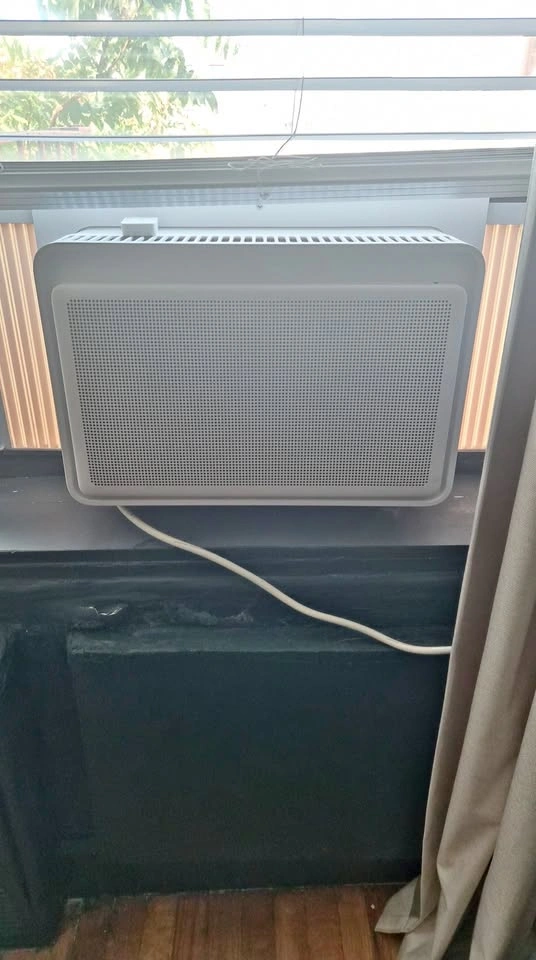 Window air conditioner