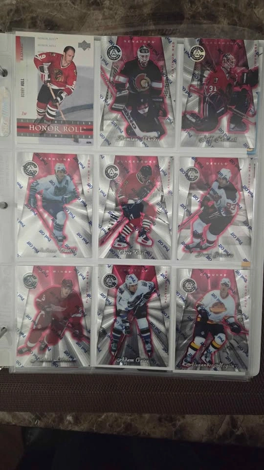 160-180 Rookie/Rare/ Hockey Cards Inserts Assorted - photo 3