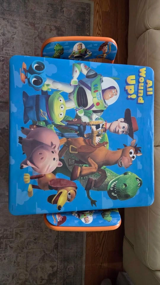 Disney Pixar Toy Story Kids Table & 2 Chairs - photo 3