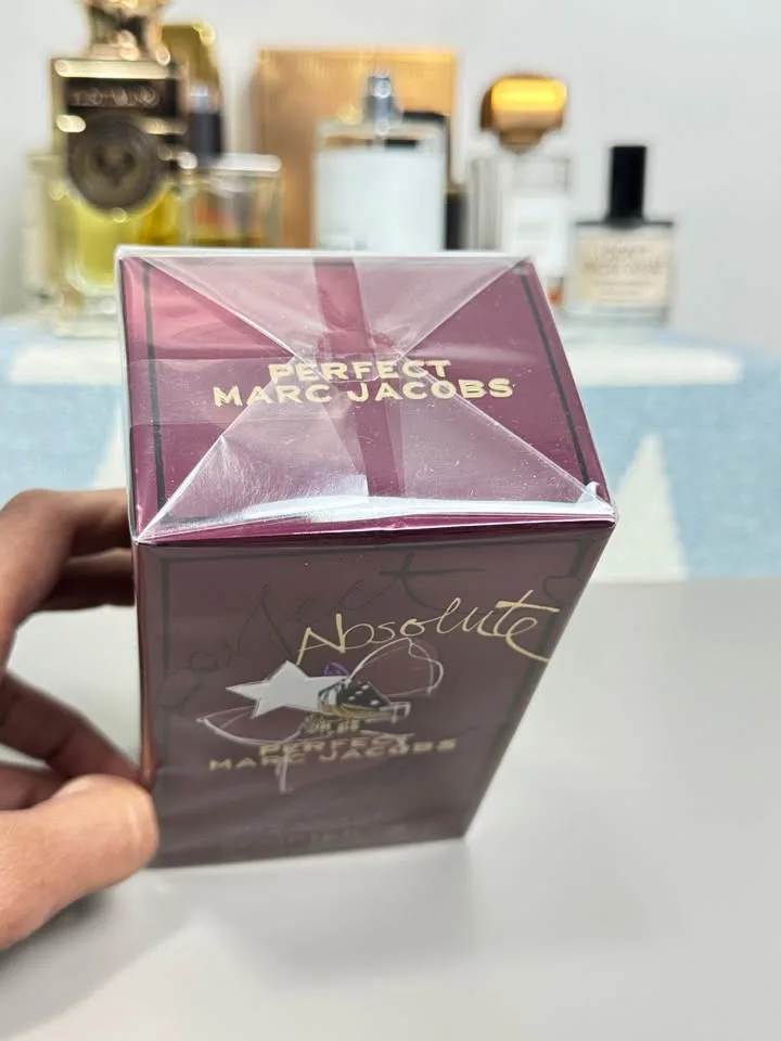 Marc Jacobs Perfect Perfumes - 50ml image indicator(3)