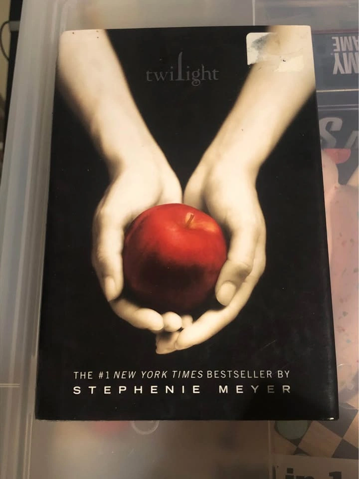 Stephenie Meyer Twilight Saga and The Host Hardcover Book Set - photo 3