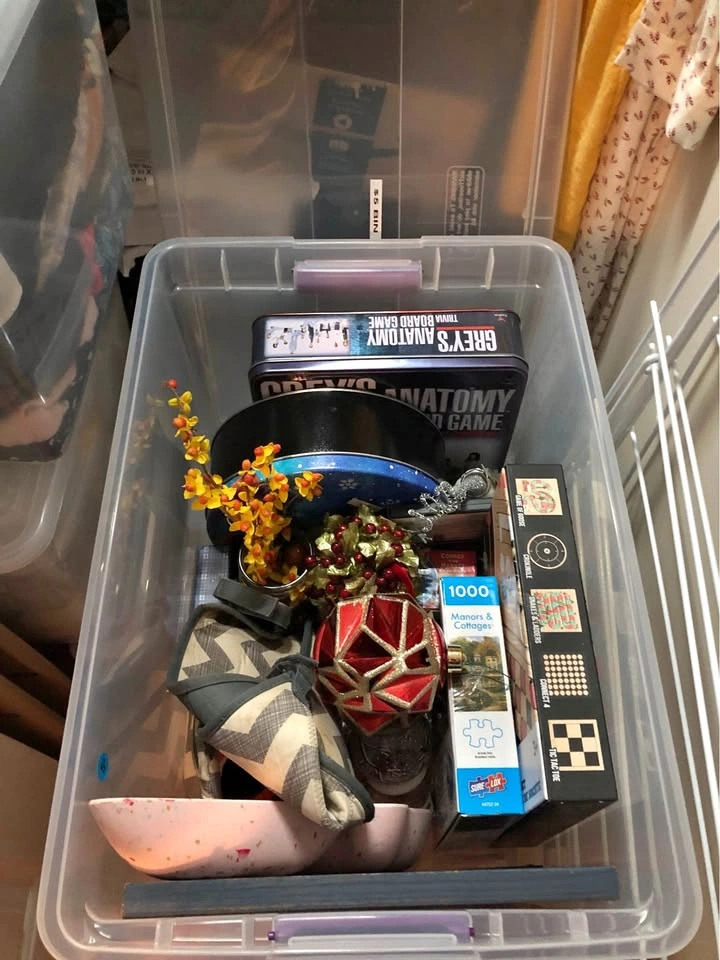 Moving clearout — $5 box
