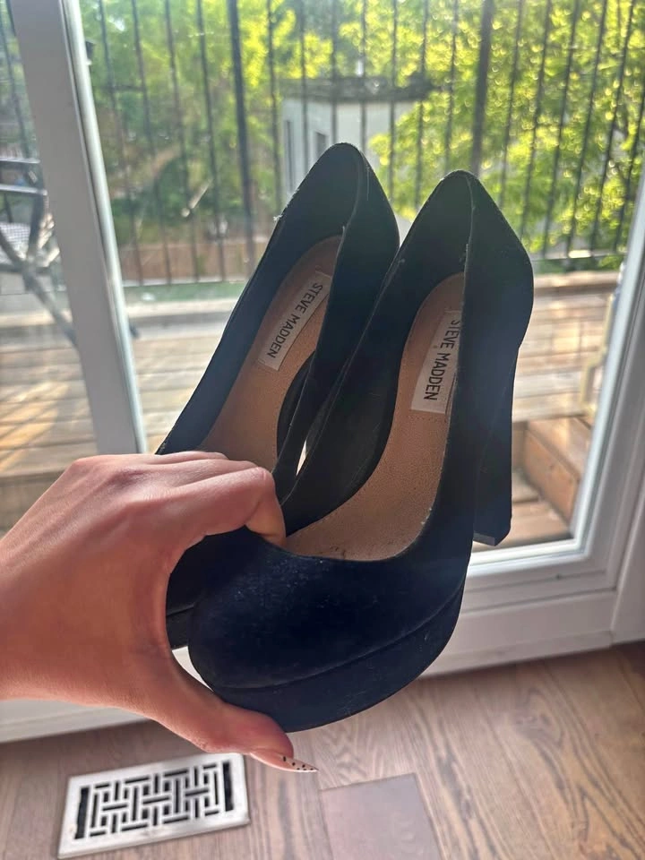Steve Madden Betty black platform chunky heels