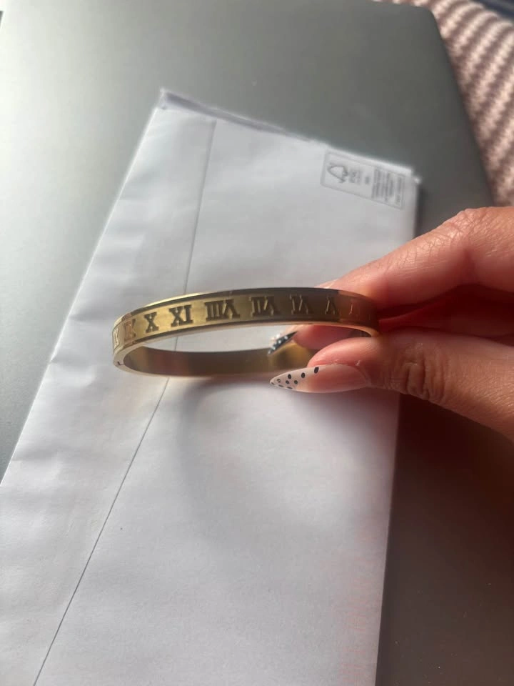 Neo Relique Roman Numeral Bangle Bracelet - Gold Plated - photo 4