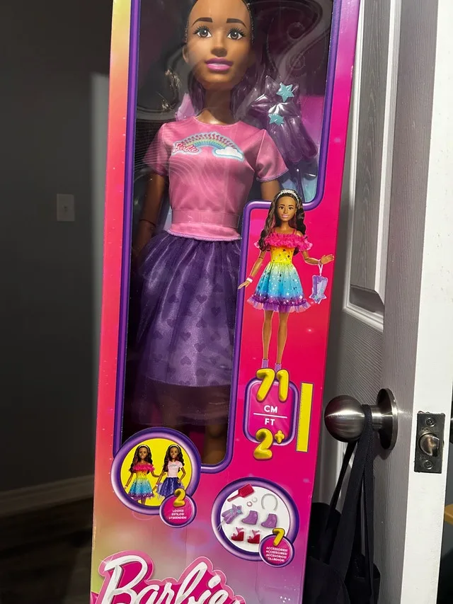 Barbie Fashion Doll - photo 2