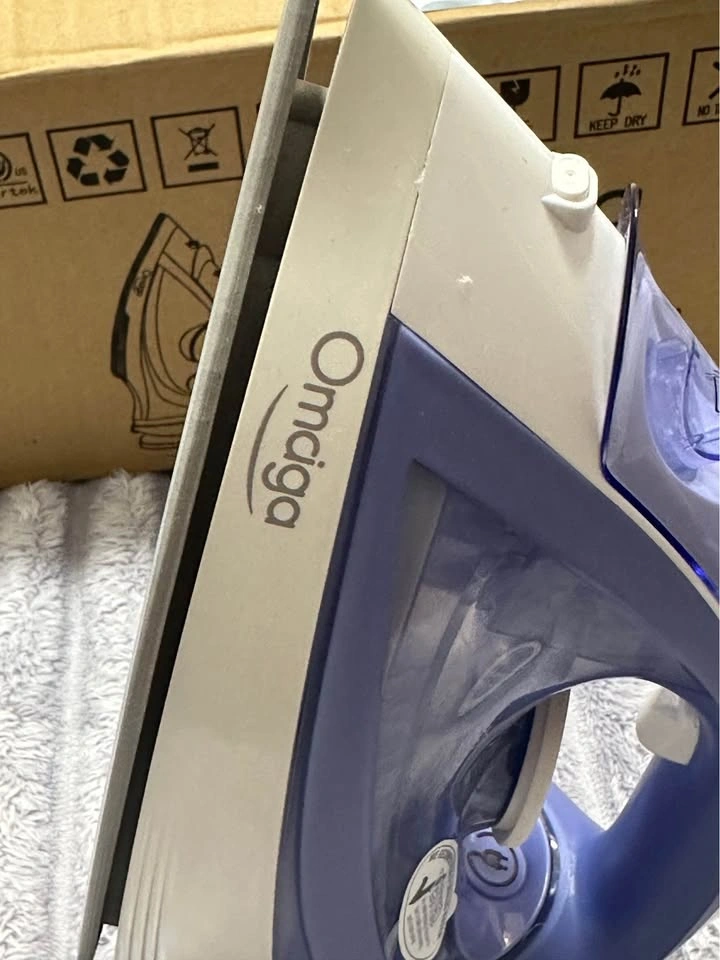 Omaiga Corded & Cordless Steam Iron — Model OM-951RV — New - photo 4