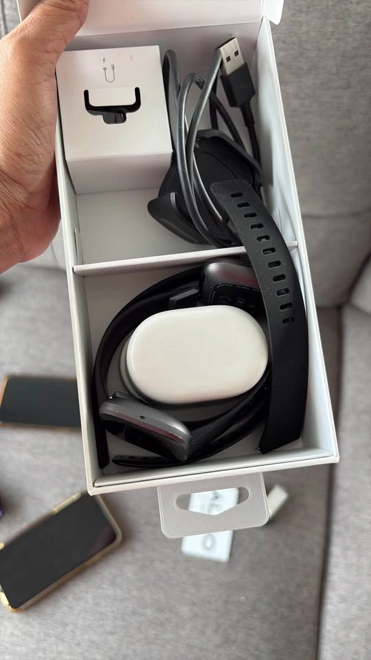 Fitbit Versa 2 - photo 5