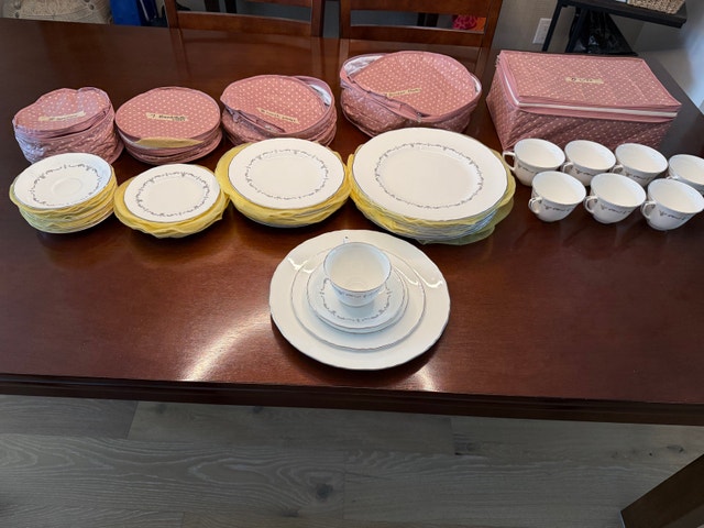 Royal Worcester Silver Chantilly Dinner Set - photo 2