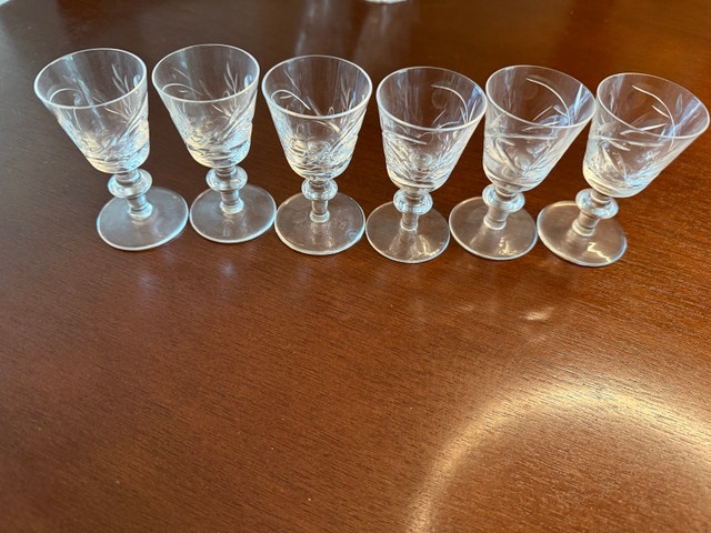 Six Laurentian Crystal liqueur glasses - photo 2