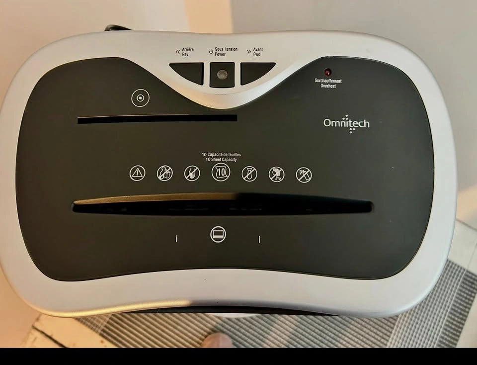 Omnitech Cross-Cut Paper Shredder – 10 Sheet + CD/DVD Shredder - photo 2