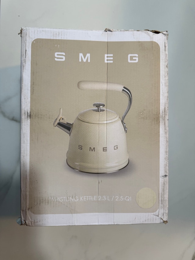 Smeg Traditional Stove Top Whistling Kettle - photo 2