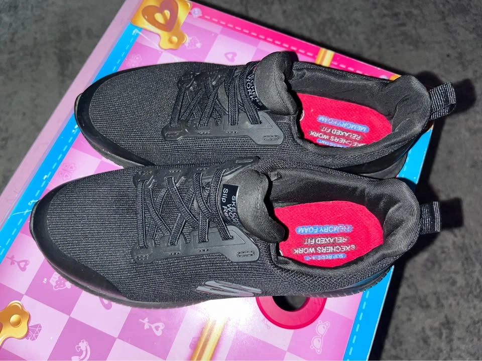 NEED OUT BY 09/05! Skechers Work Slip Resistant Shoes - photo 2