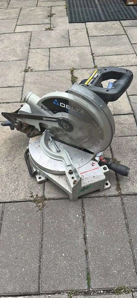 Delta 10 inch Miter Saw