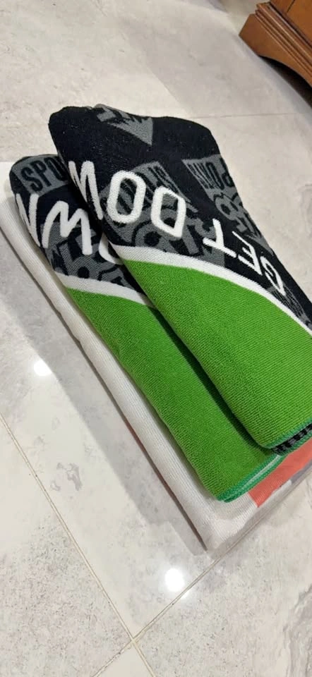 Black Green White Towels