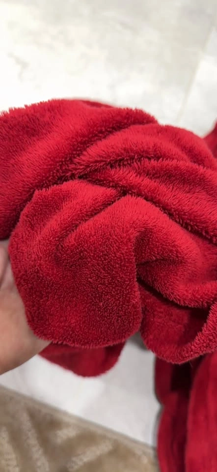 Fuzzy Red Blanket - photo 2