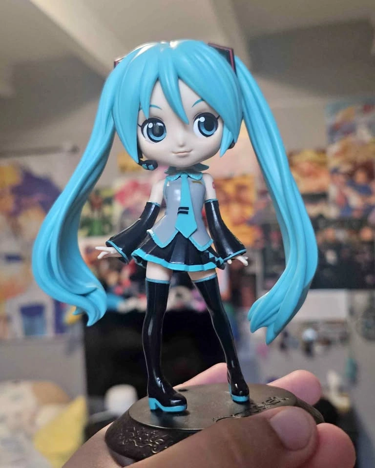 Hatsune Miku Qposket