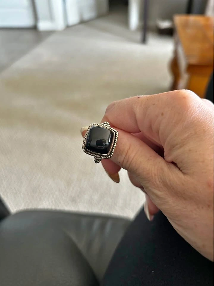 925 Sterling Silver Black Onyx Women’s Ring, Size 9 1/4