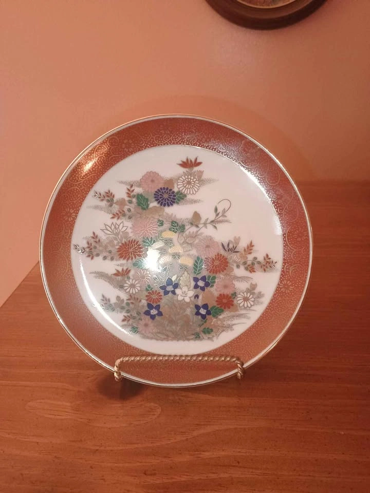 Vintage 1970s Japanese Satsuma Moriage Plate - photo 2