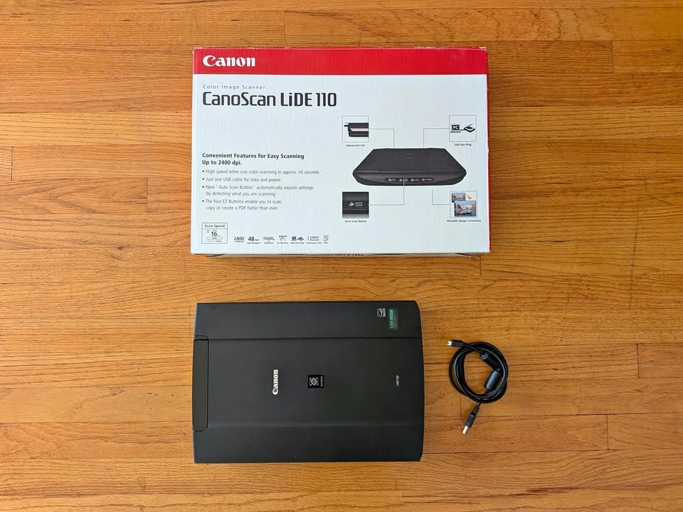 Canon CanoScan LiDE 110 - color image scanner; w original box