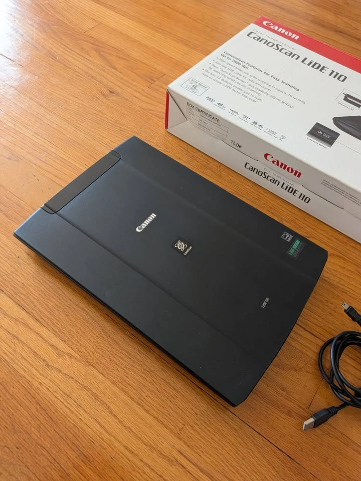 Canon CanoScan LiDE 110 - color image scanner; w original box - photo 2