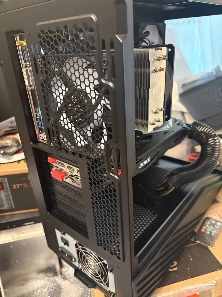 Good Computer for School, i7-8086K with GTX 1080 - photo 2