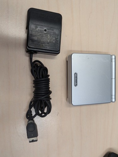 Nintendo Game Boy Advance SP Handheld System - Silver AGS-001 - photo 4