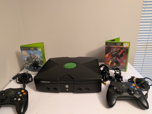 Microsoft Xbox OG 8GB Home Console Bundle w/ Halo 1 & 2