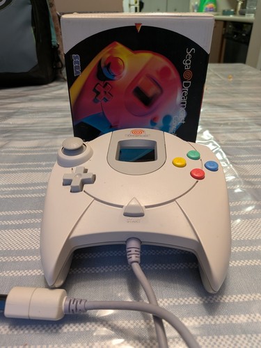 Sega Control Pad Gray (E105839) Gamepad with box