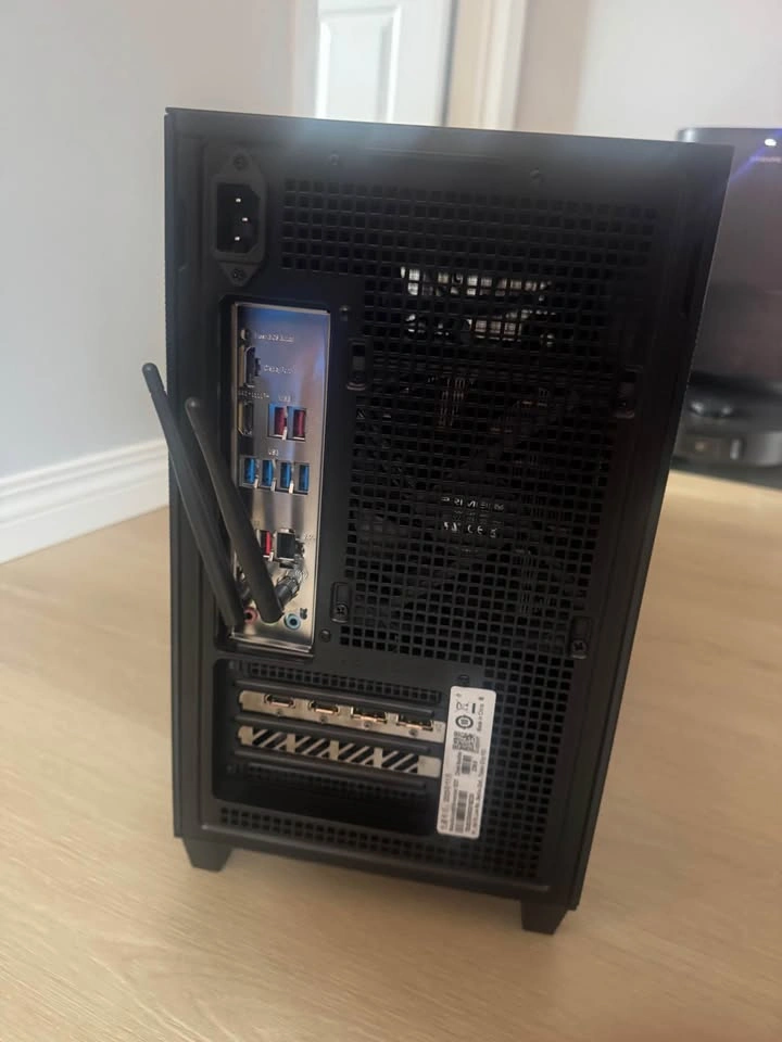 Micro ATX Gaming PC - photo 3