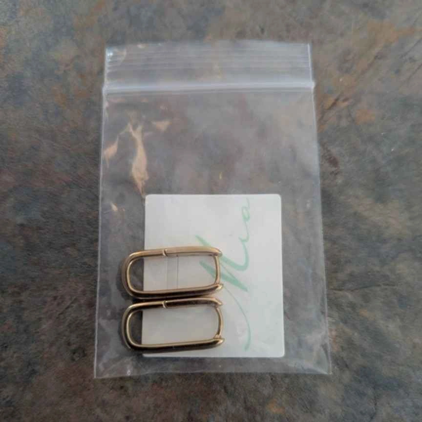 Suzie Medium Huggie Earrings - photo 3