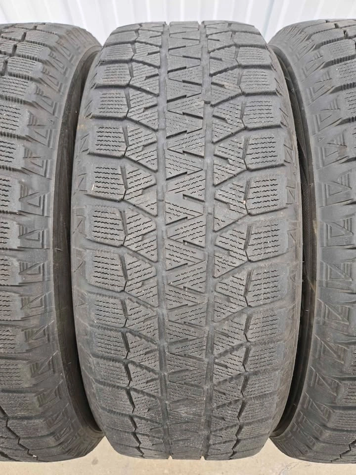 Bridgestone Blizzak Winter Tires 205/60R16 - photo 4