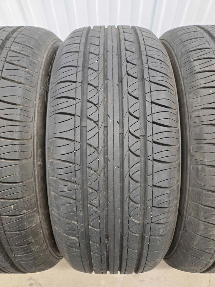 Tire Set 215/60R15 - photo 3