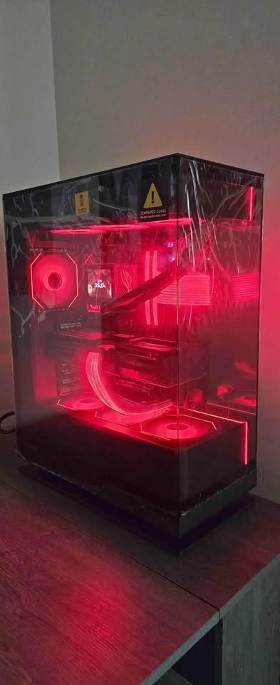BRAND NEW HIGH-END GAMING PC — RX 9070 XT