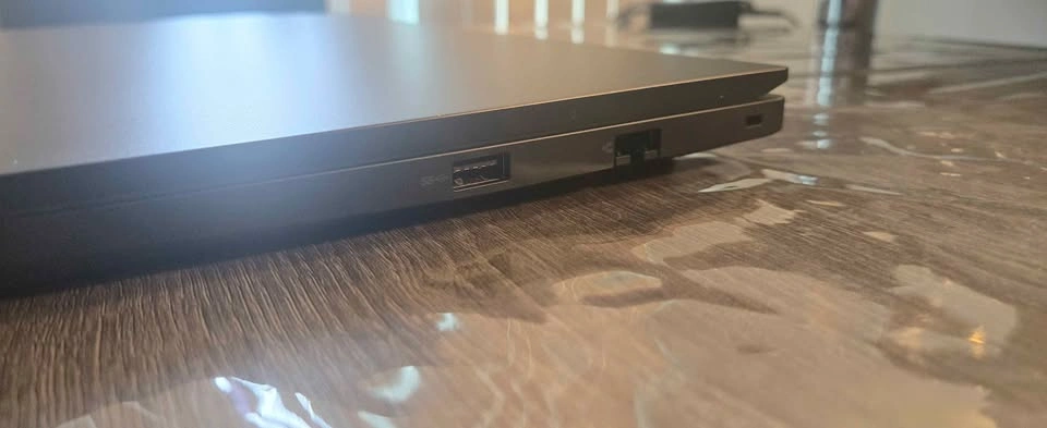 Lenovo E14 Gen 5 (2023) - Only 17 battery cycles! - photo 4