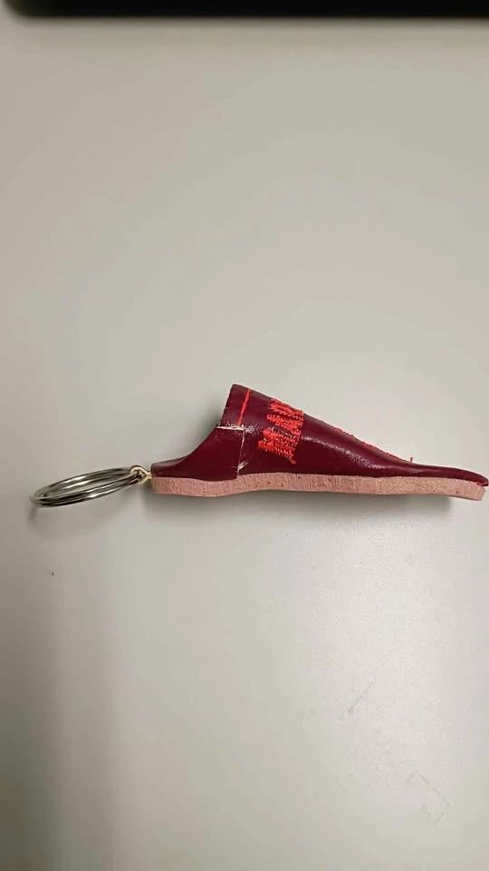 Marrakech Leather Slipper Keychain - photo 3