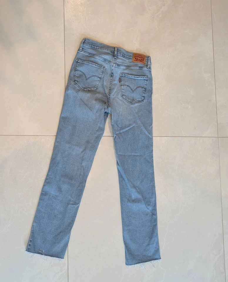 Levi’s 724 High Rise Straight Distressed Jeans W27 L32 - photo 5
