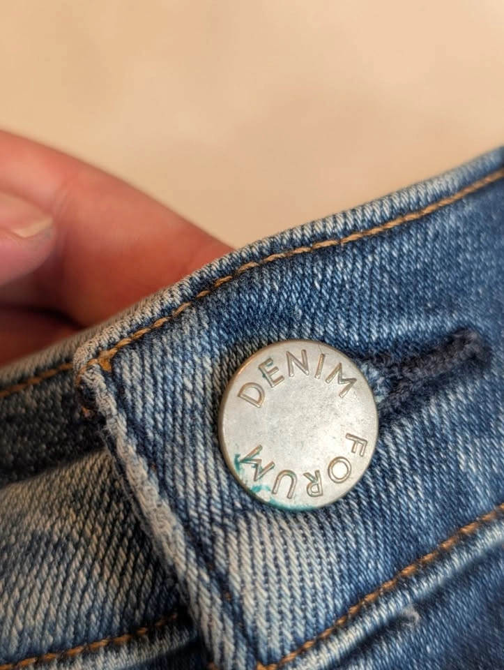 Denim Forum The Lola High Rise Skinny Crop Jeans Size 27 - photo 4