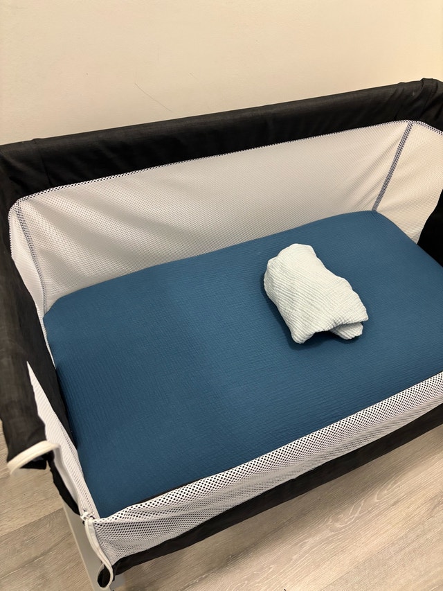 Bedside Infant Bassinet - photo 5
