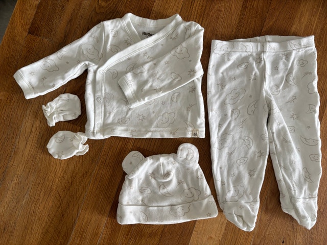 White Huggies Baby Outfit- Gender Neutral - photo 2