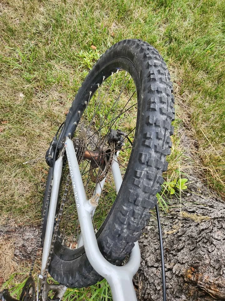Vintage Cannondale F300 Mountain Bike – Medium Frame - photo 5
