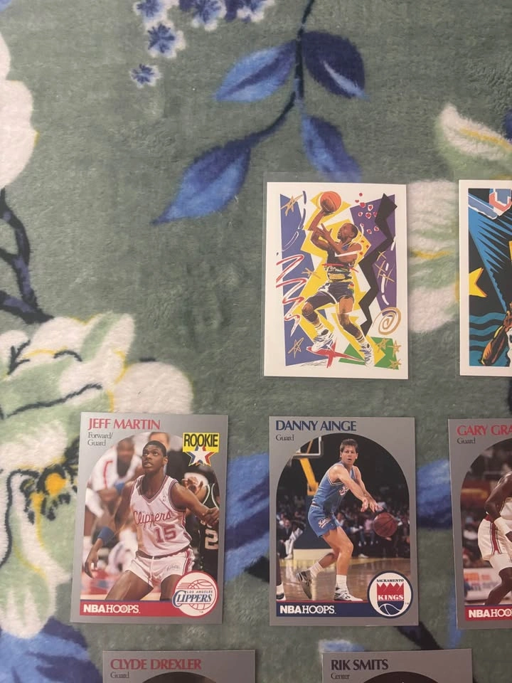 NBA Hoops Basketball Card Lot - photo 2