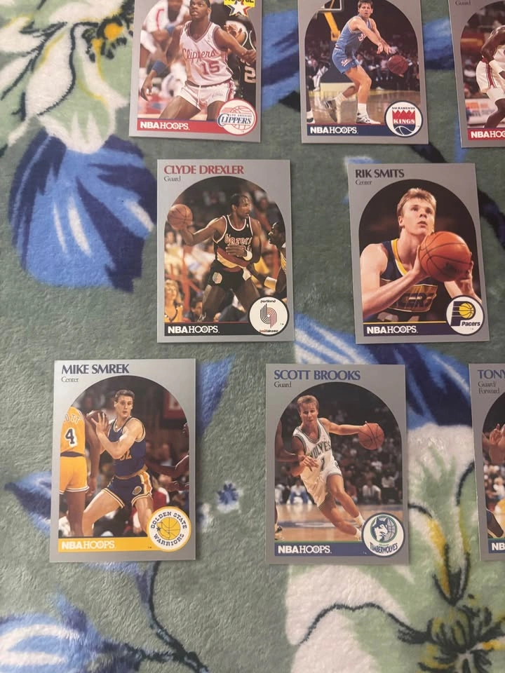 NBA Hoops Basketball Card Lot - photo 4