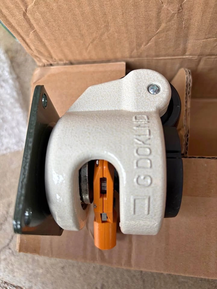 4-Pcs Leveling Machine Casters with Nylon Wheel and Rubber Foot