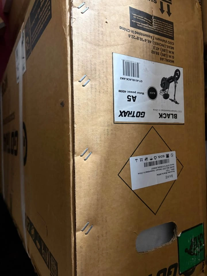 New Gotrax A5 Electric Scooter w/Seat - photo 3