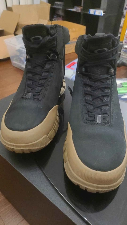 Oakley Light Assault Boots - Like new - photo 3
