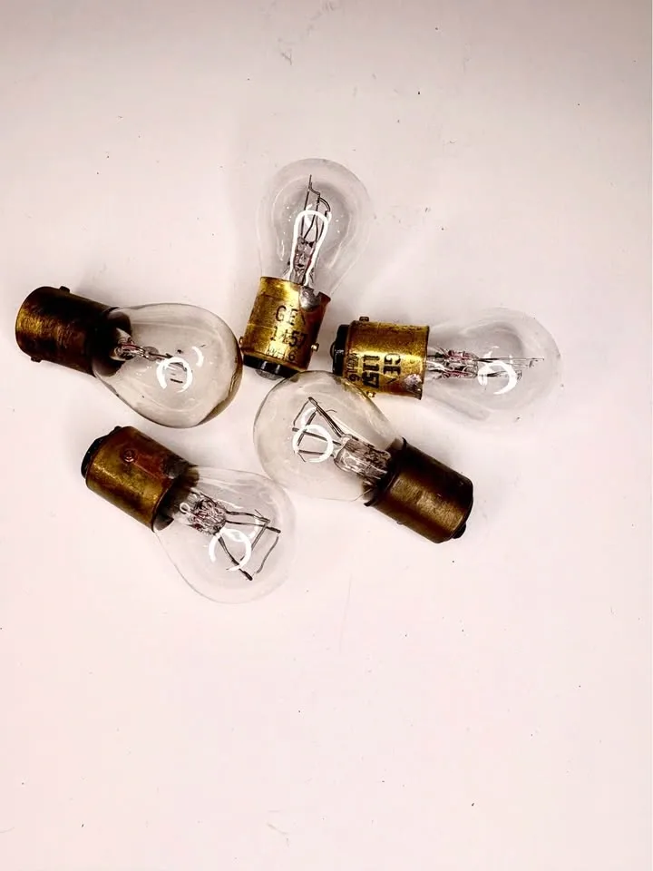 GE 1157 Automotive Light Bulbs - photo 3