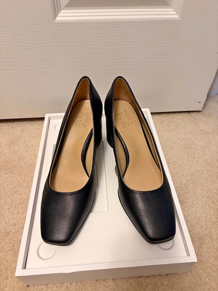 Naturalizer Black Leather Block Heel Pumps