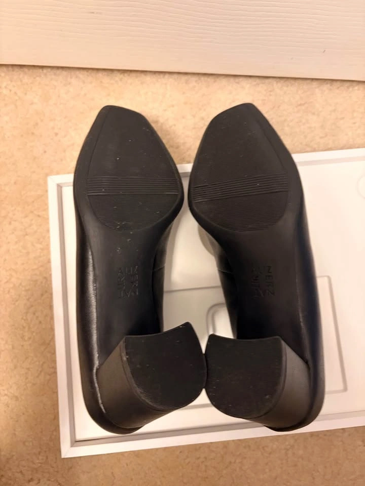 Naturalizer Black Leather Block Heel Pumps - photo 3