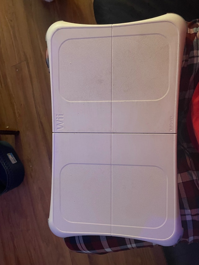 Nintendo Wii RVL-001 Bundle - photo 5